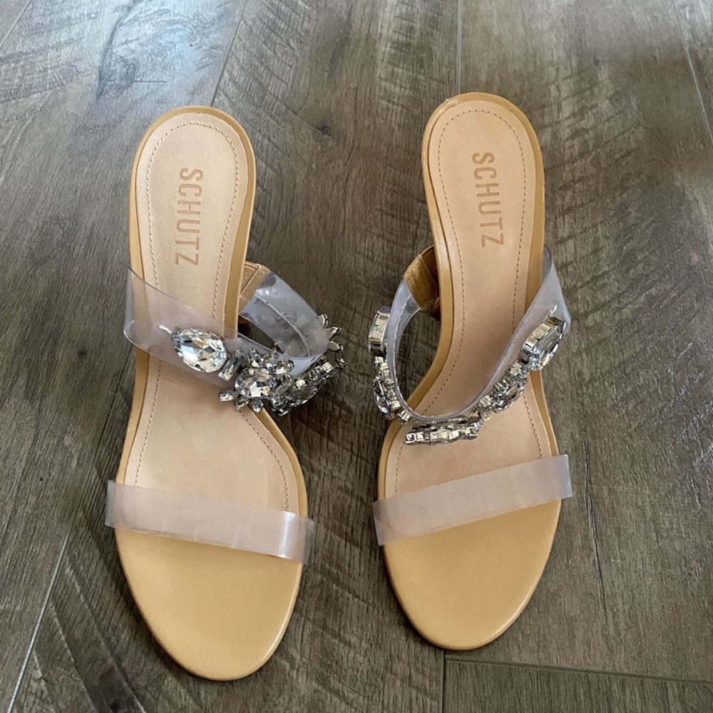 NWB SCHUTZ Laureen Vinyl & Crystal Sandal Light Wood 8.5 - Picture 3 of 8
